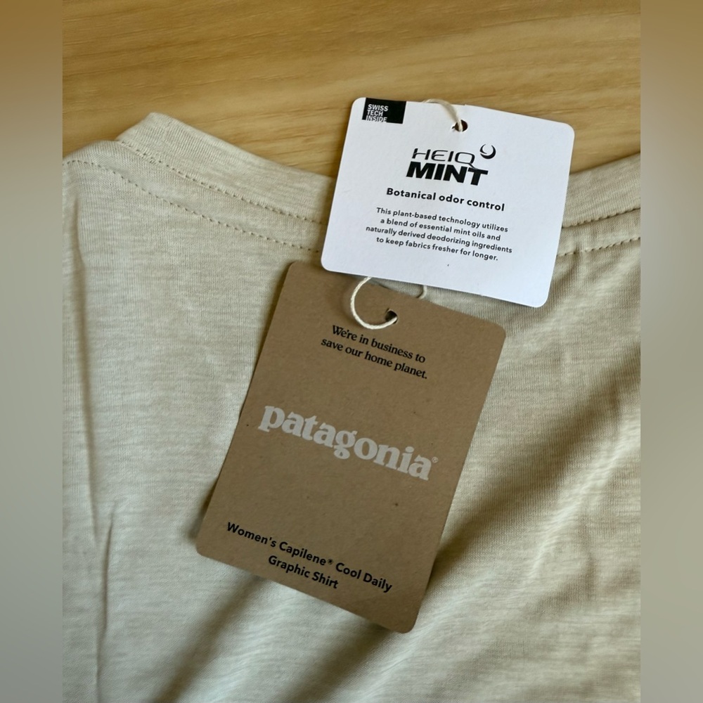 Patagonia Women's Capilene® Cool Daily Graphic Shirt - 45250 - RPMX - Size L - Picture 3 of 4